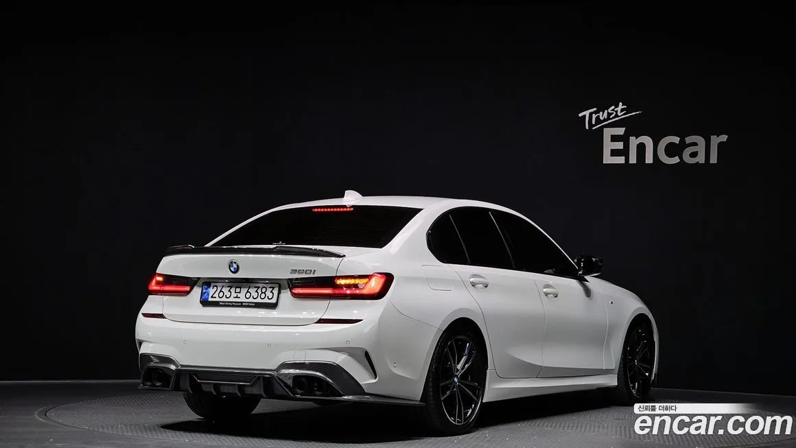 BMW 3-Series 2022 из KR, фото 2