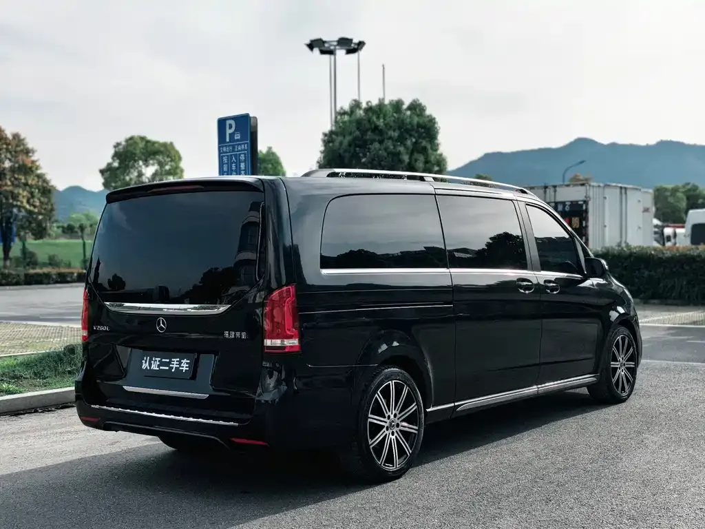 Mercedes-Benz V-Class 2021 из CN, фото 3