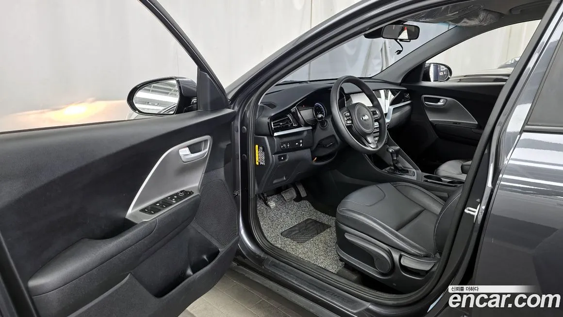 Kia Niro 2021 из KR, фото 5