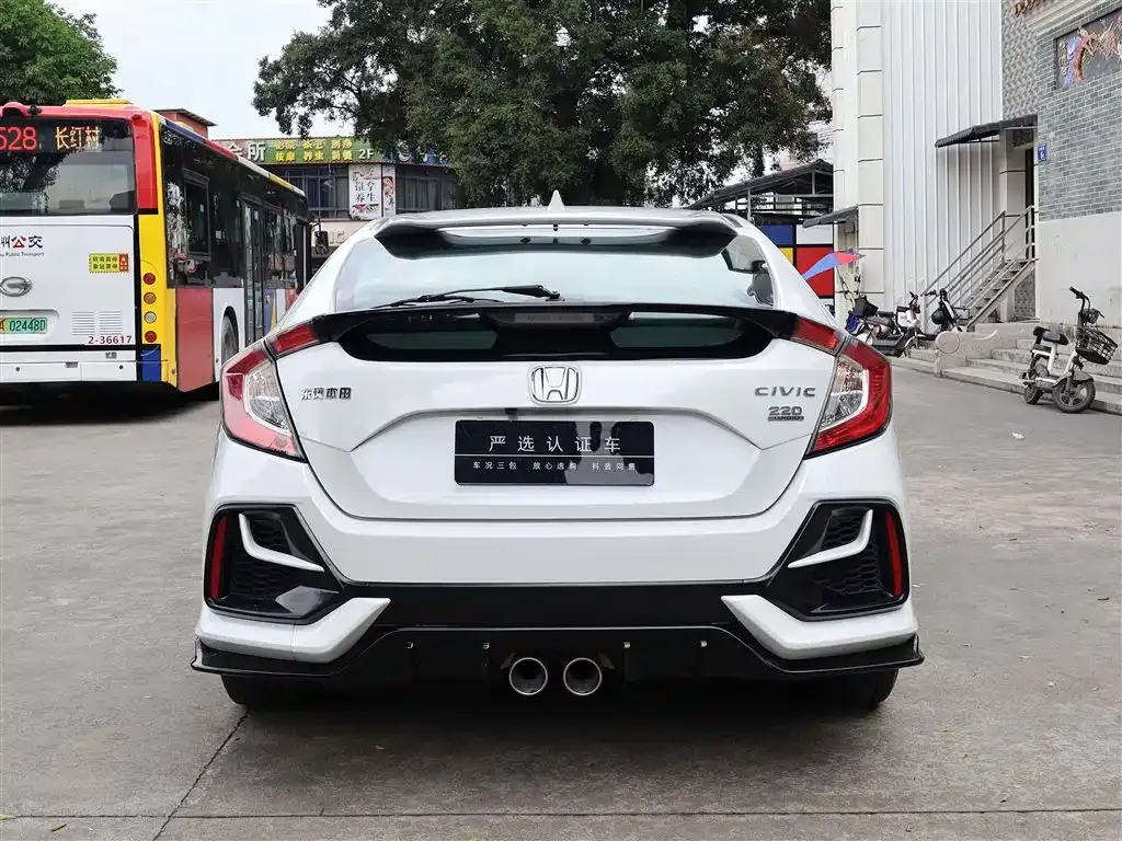 Honda Civic — фото 7