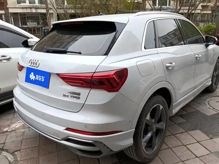 Audi Q3 — фото 8