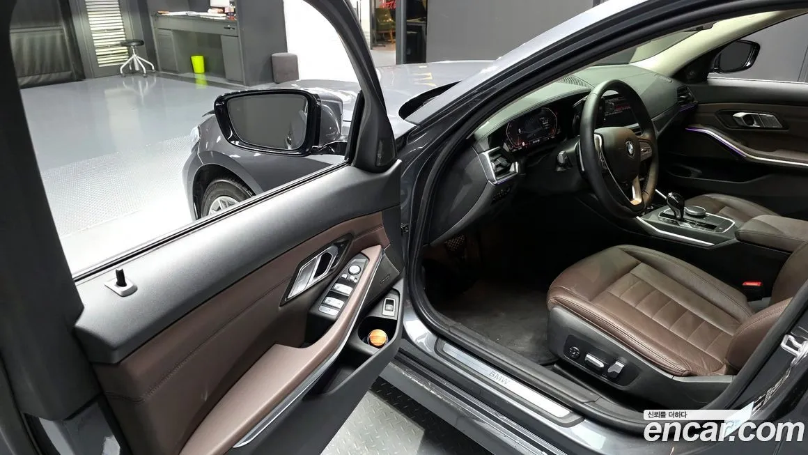 BMW 3-Series 2021 из KR, фото 8
