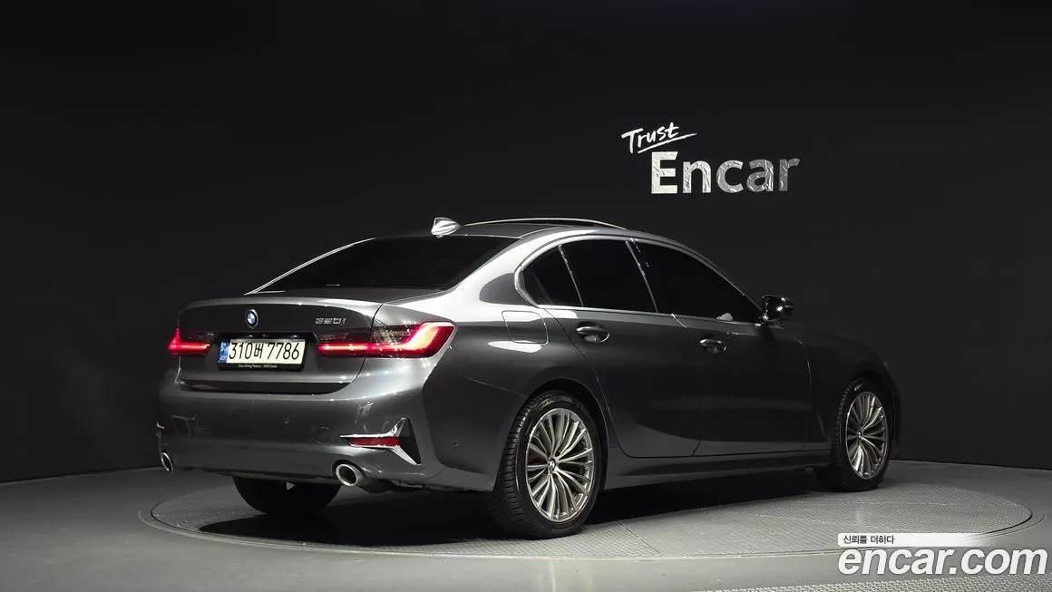 BMW 3-Series 2021 из KR, фото 5