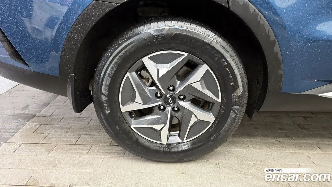 Kia Sorento — фото 6