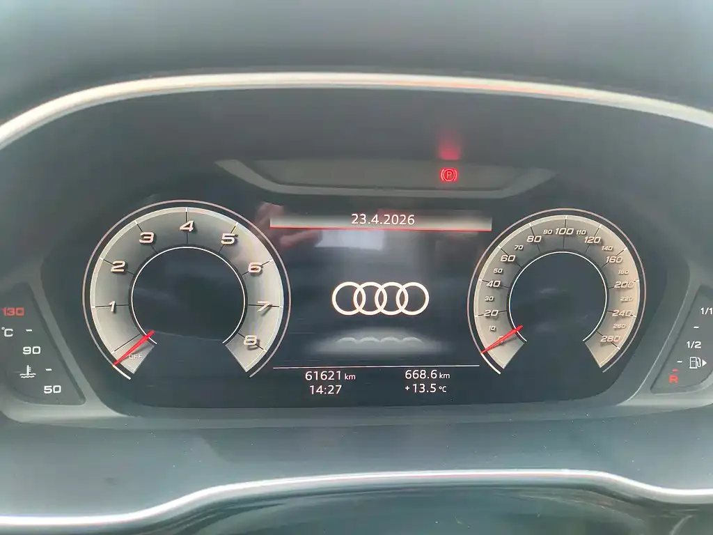 Audi Q3 2023 из CN, фото 2
