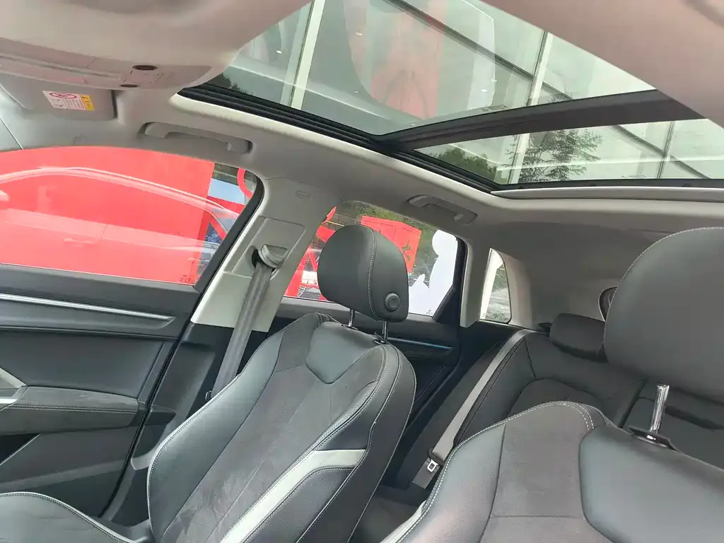 Audi Q3 2023 из CN, фото 6