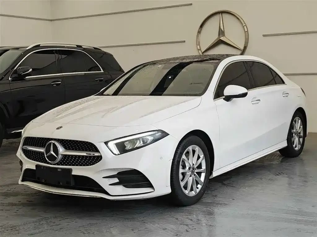 Mercedes-Benz A-Class — фото 1