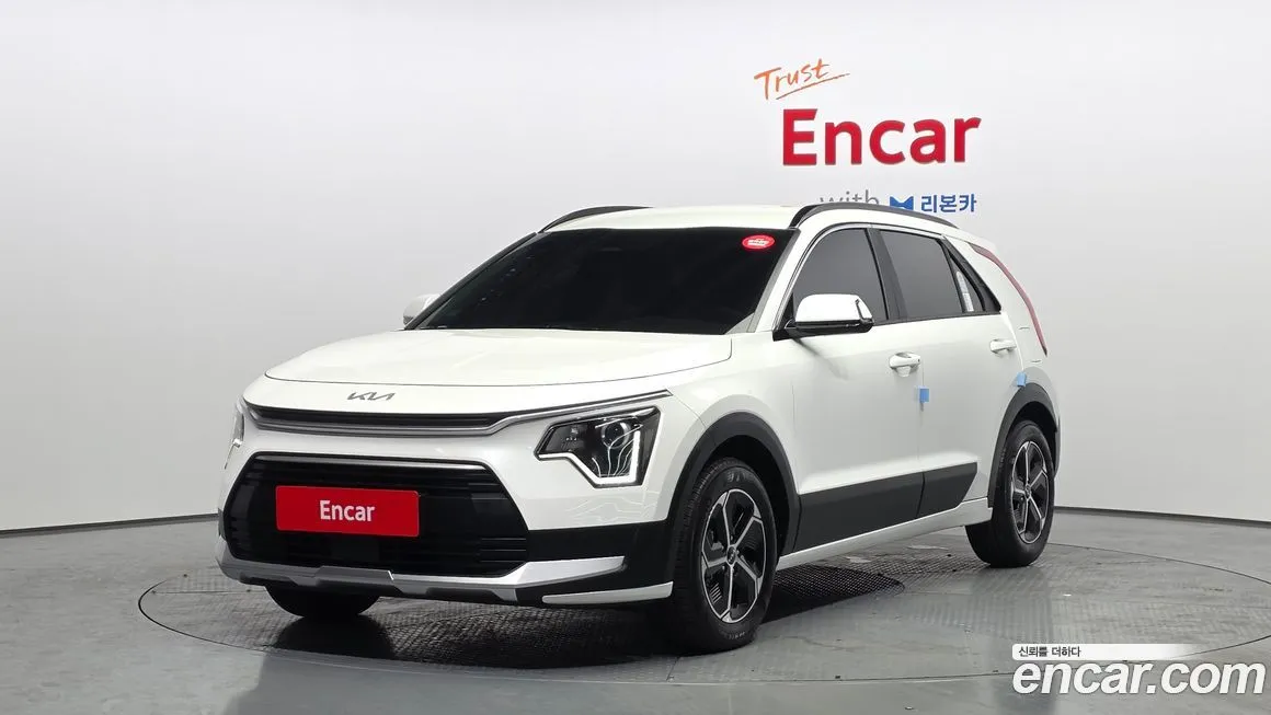 Kia Niro — фото 1