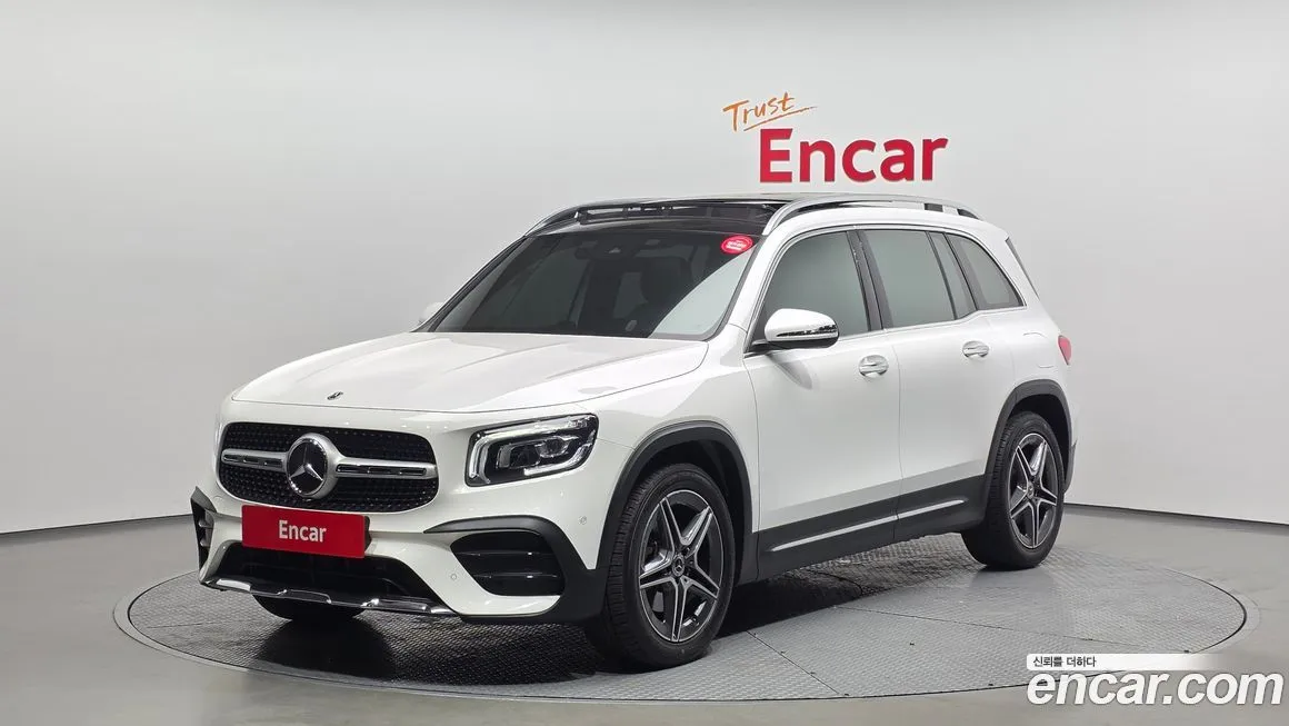 Mercedes-Benz GLB-Class — фото 1