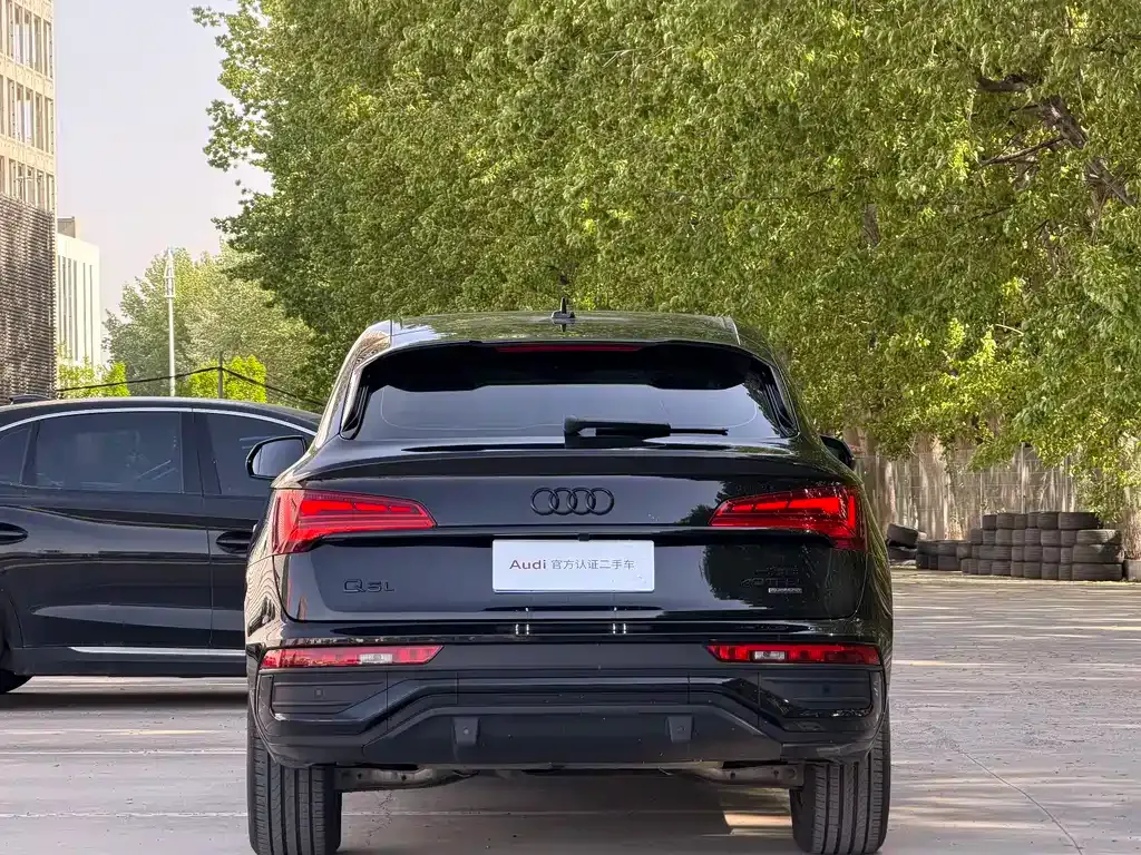 Audi Q5L Sportback — фото 7