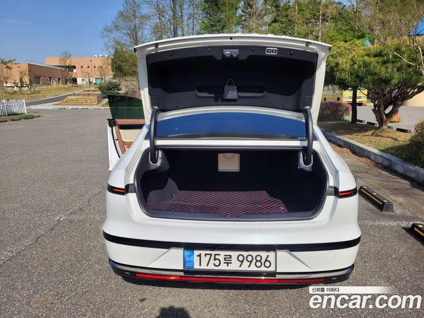 Hyundai Grandeur 2023 из KR, фото 8