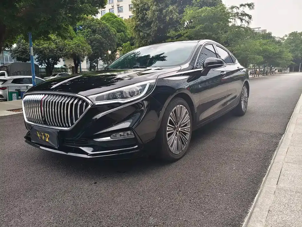 Hongqi H5 — фото 1