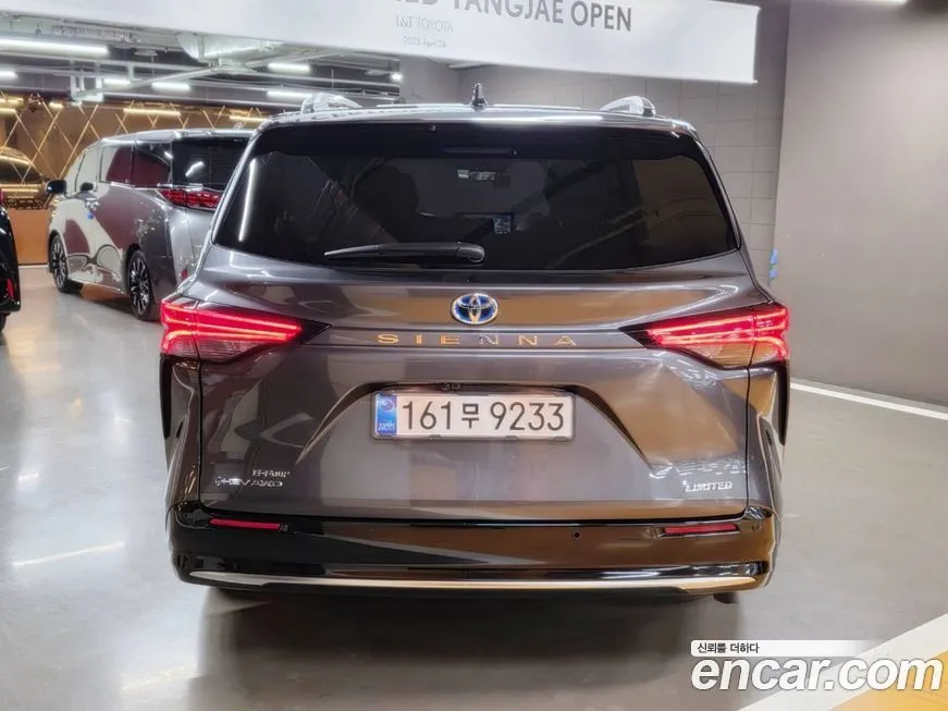 Toyota Sienna 2025 из KR, фото 4