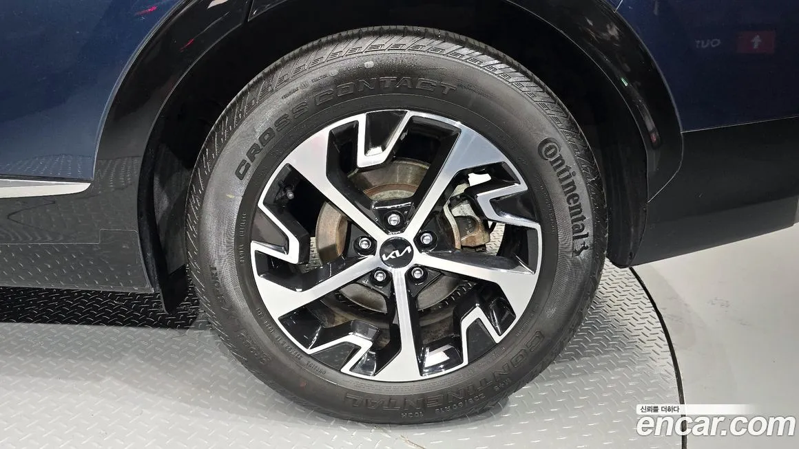 Kia Sportage — фото 9