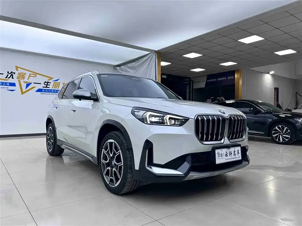 BMW X1 — фото 5