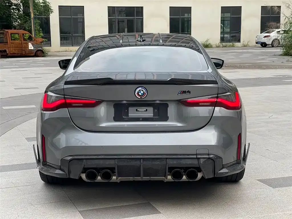 BMW M4 — фото 10