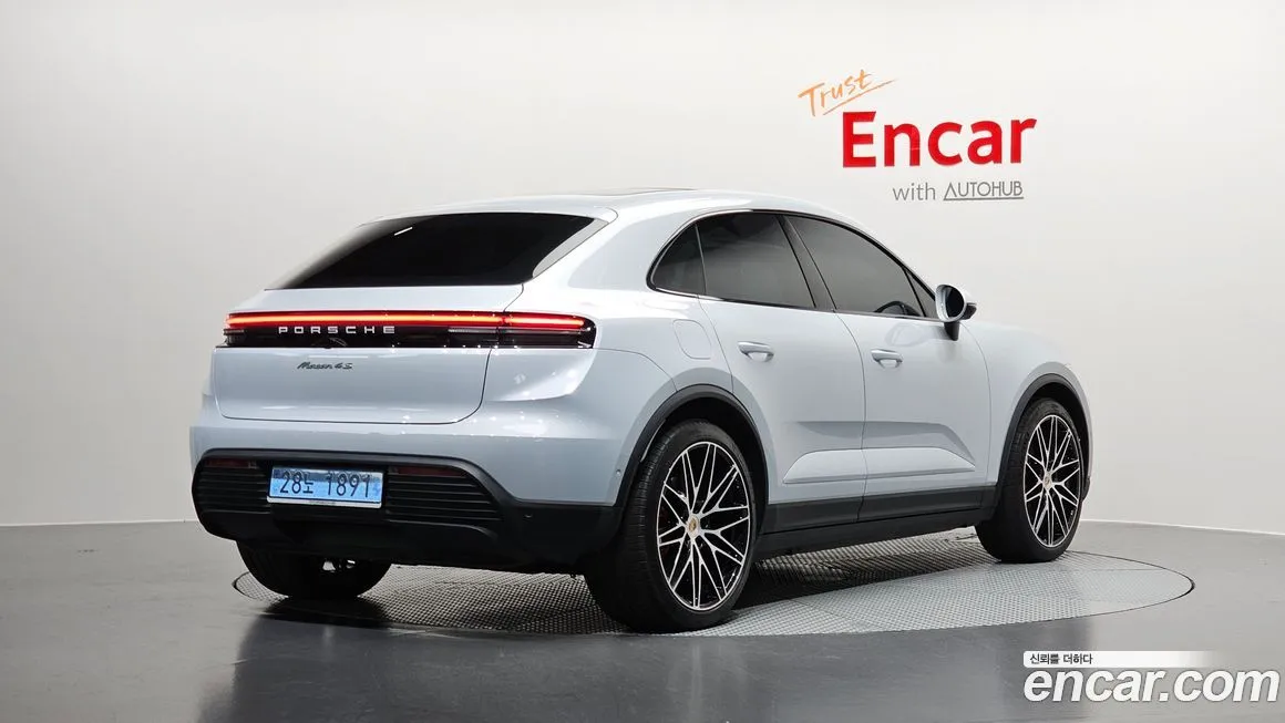 Porsche Macan 2025 из KR, фото 4