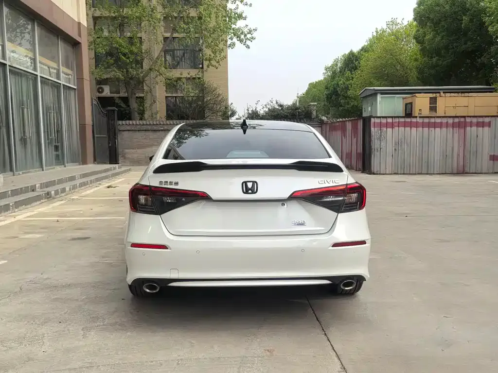 Honda Civic — фото 5