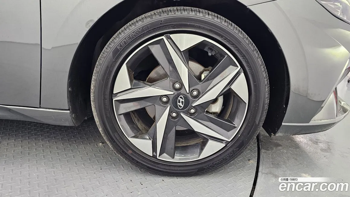Hyundai AVANTE — фото 8