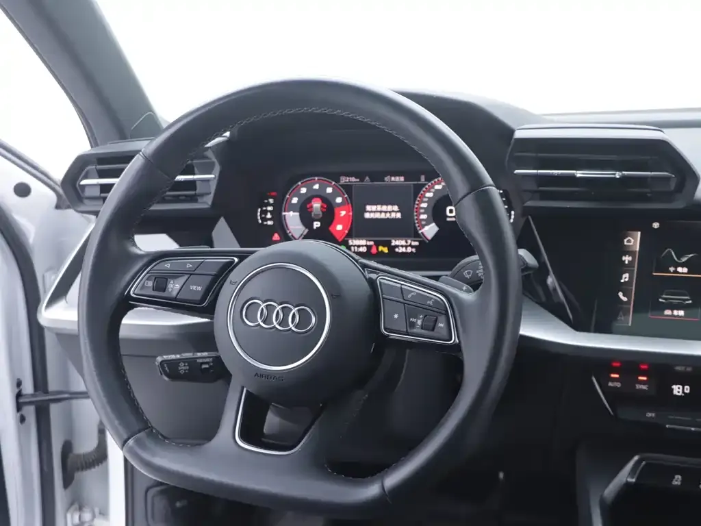 Audi A3 — фото 5