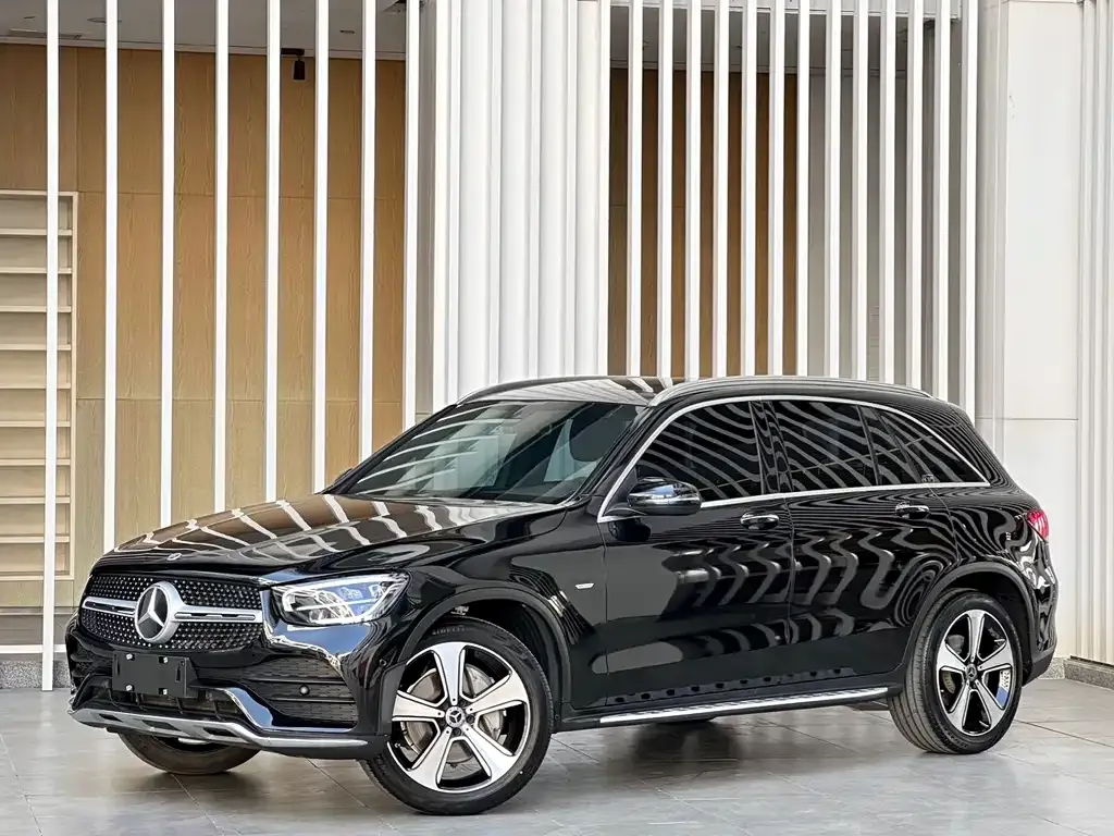 Mercedes-Benz GLC — фото 1