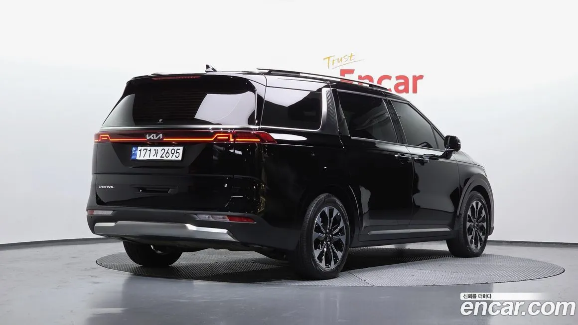Kia Carnival 2023 из KR, фото 2