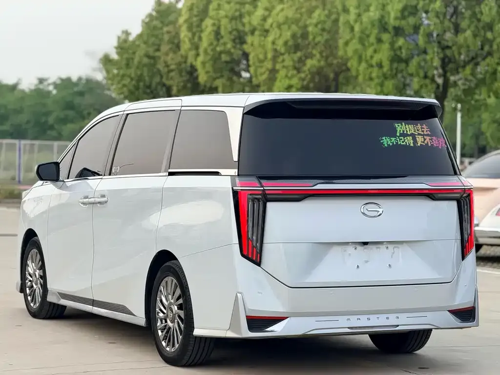GAC Motor Trumpchi M8 — фото 3