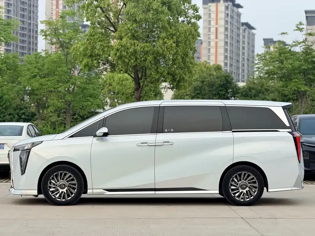 GAC Motor Trumpchi M8 — фото 5