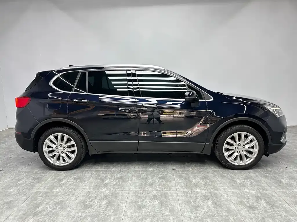 Buick Envision Plus — фото 2
