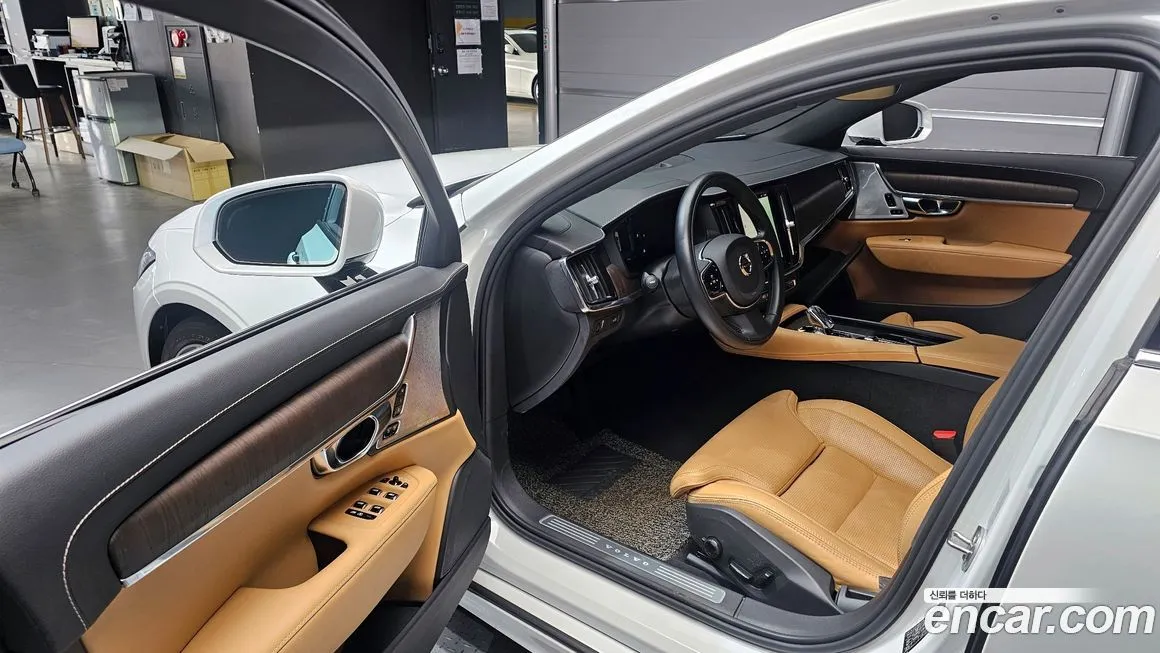 Volvo S90 — фото 10