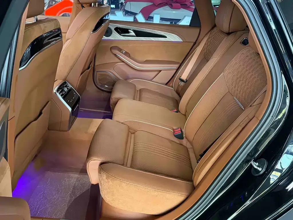 Hongqi H9 — фото 3