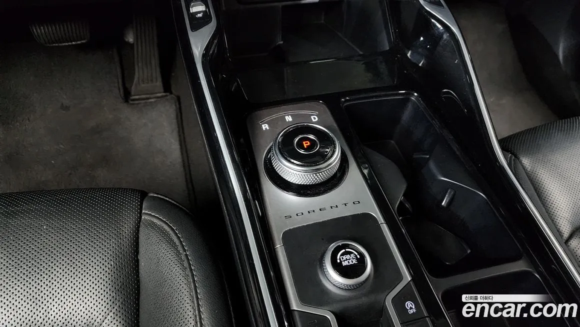 Kia Sorento — фото 7