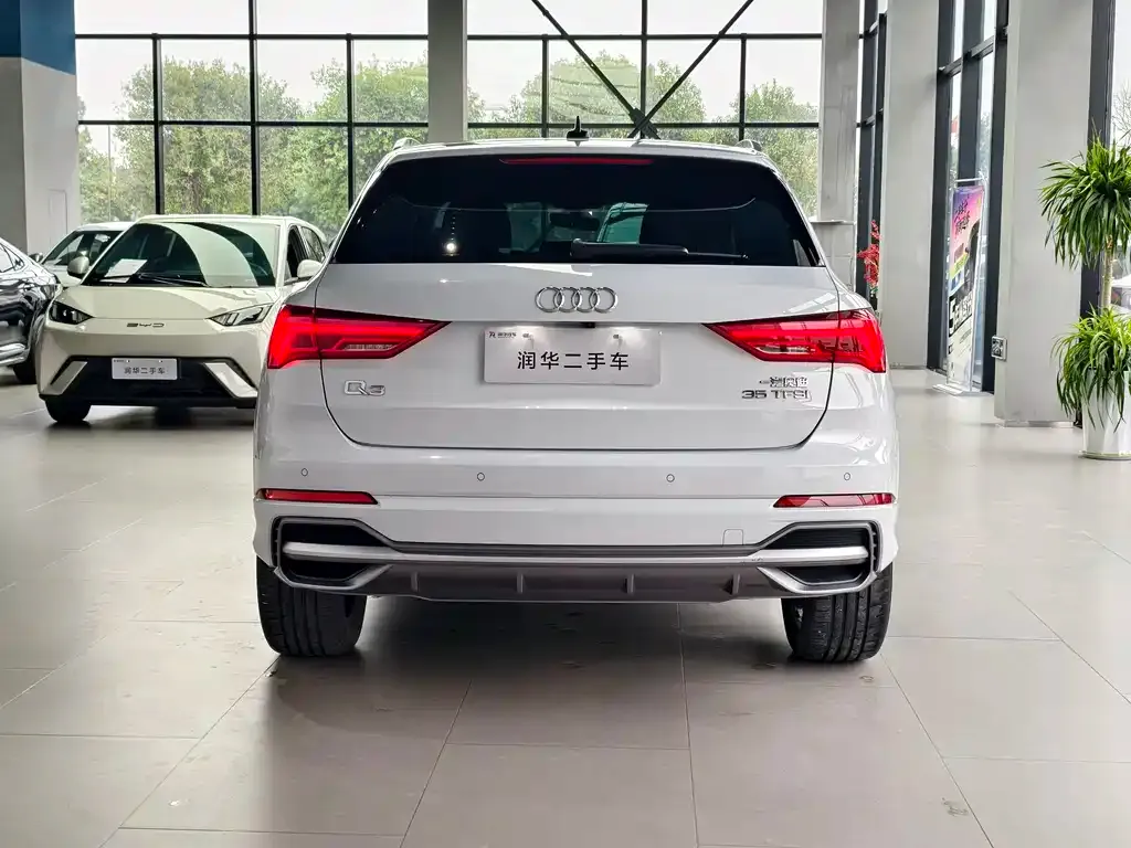 Audi Q3 — фото 6