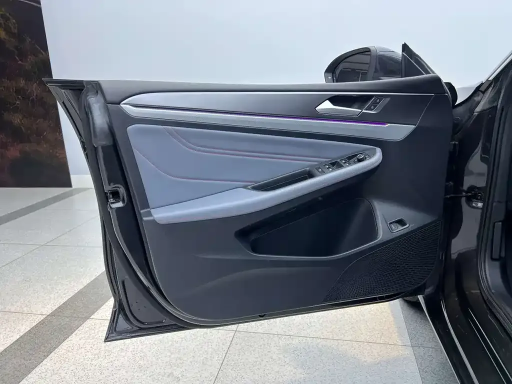 Volkswagen Lamando 2023 из CN, фото 10