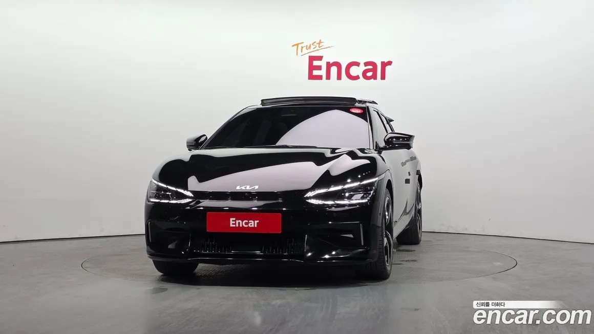 Kia EV6 2023 из KR, фото 2