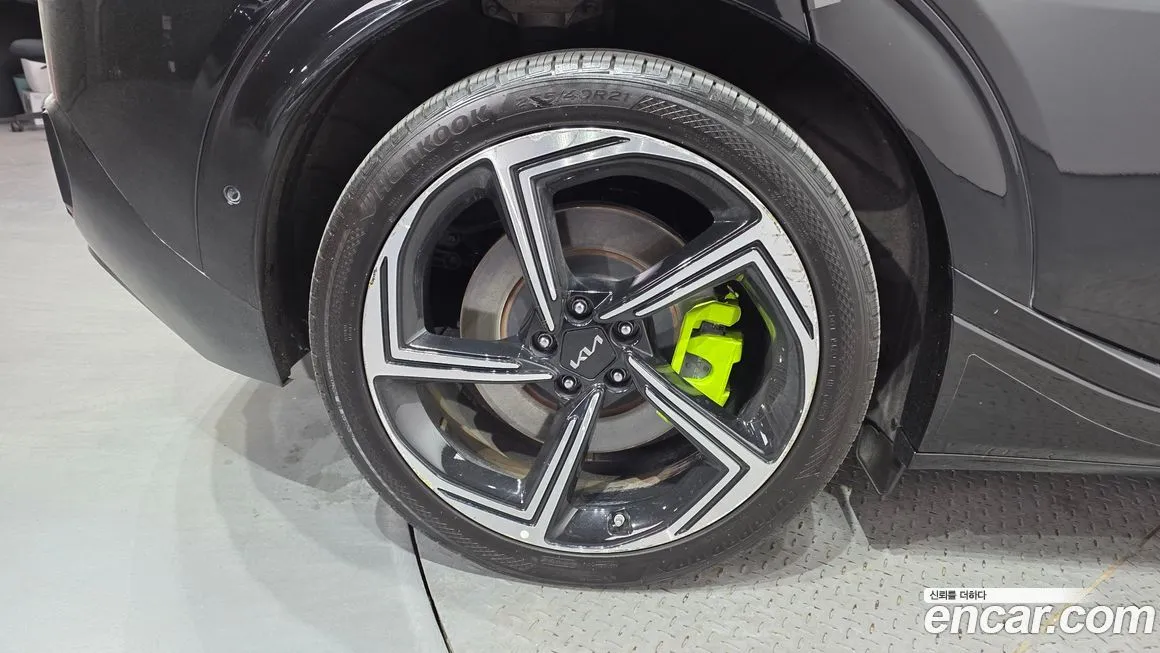 Kia EV6 2023 из KR, фото 9