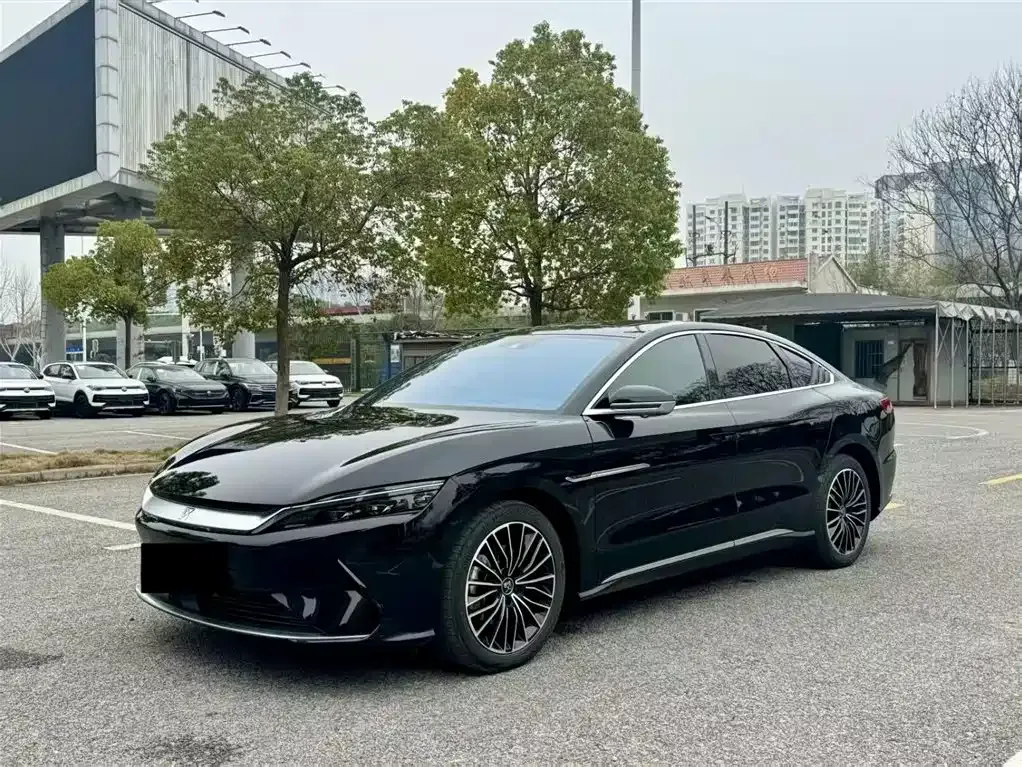 BYD Han — фото 1