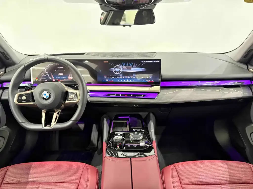 BMW 5 Series 2025 из CN, фото 10