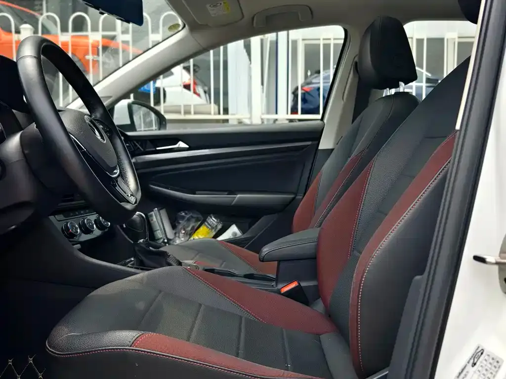Volkswagen Bora 2022 из CN, фото 4
