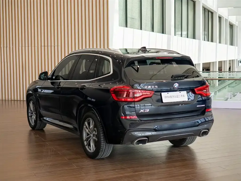 BMW X3 — фото 10