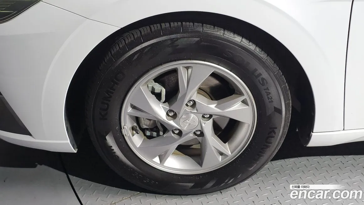 Hyundai AVANTE — фото 4