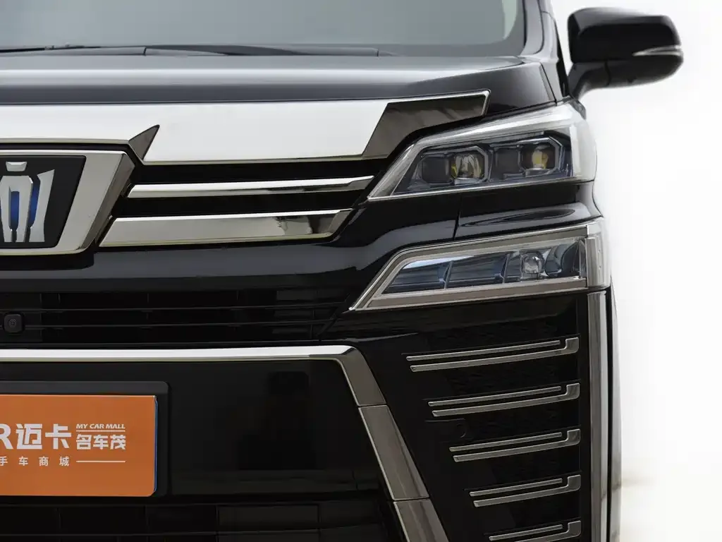 Toyota Alphard — фото 5