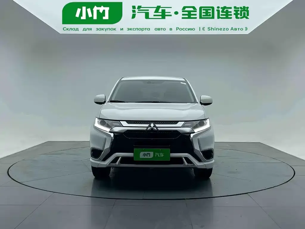 Mitsubishi Outlander — фото 3