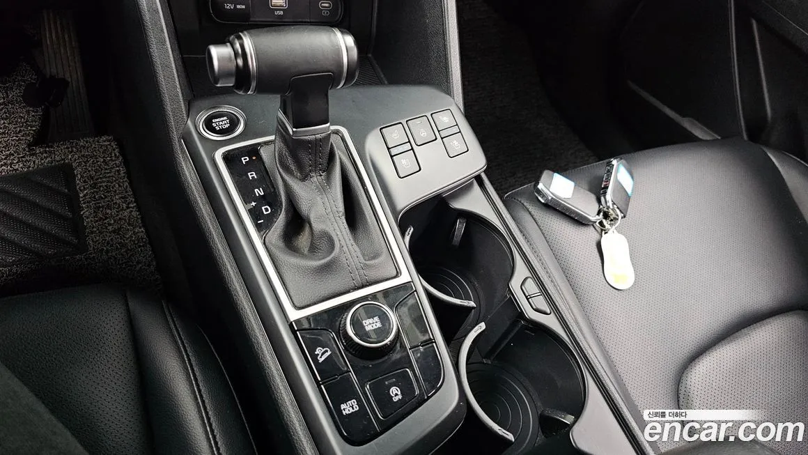 Kia Sportage — фото 10
