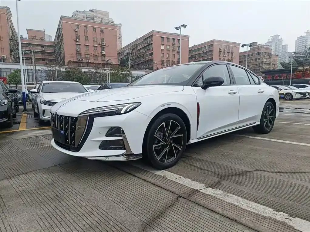 Hongqi H6 — фото 1