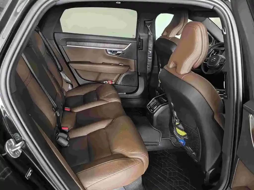 Volvo S90 2024 из CN, фото 8