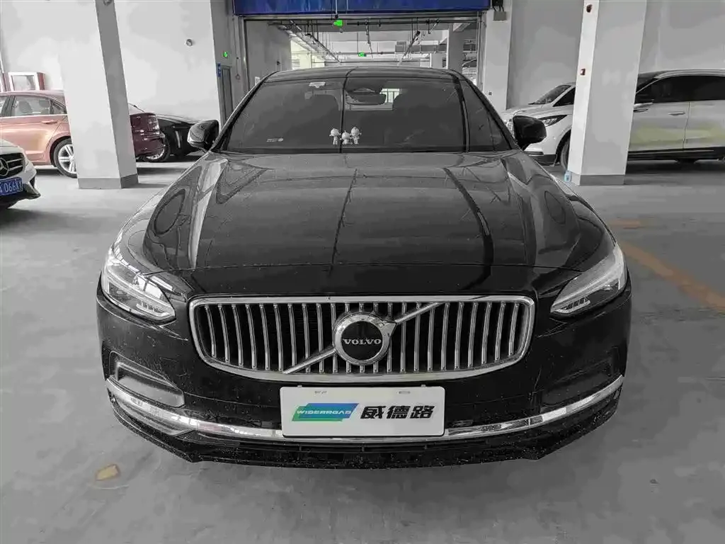 Volvo S90 2024 из CN, фото 3