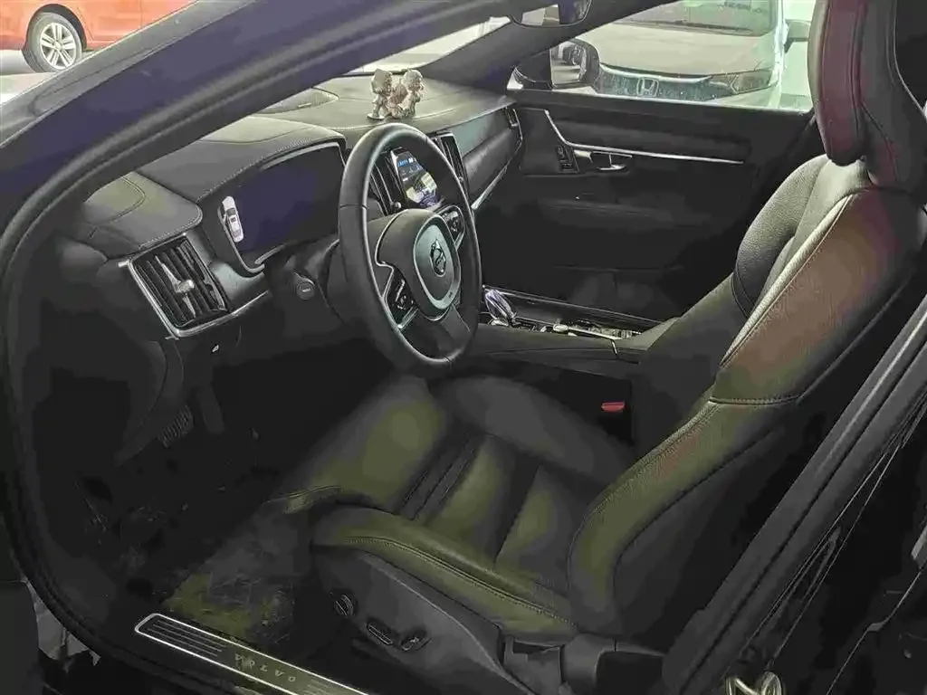 Volvo S90 2024 из CN, фото 4