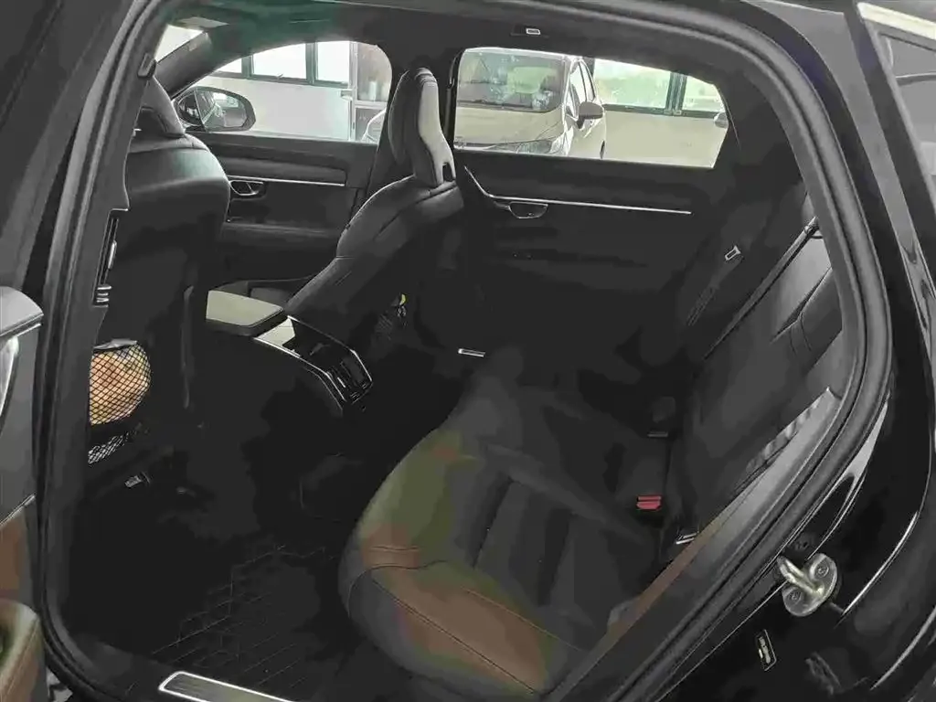 Volvo S90 2024 из CN, фото 7