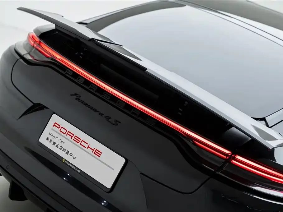 Porsche Panamera — фото 10